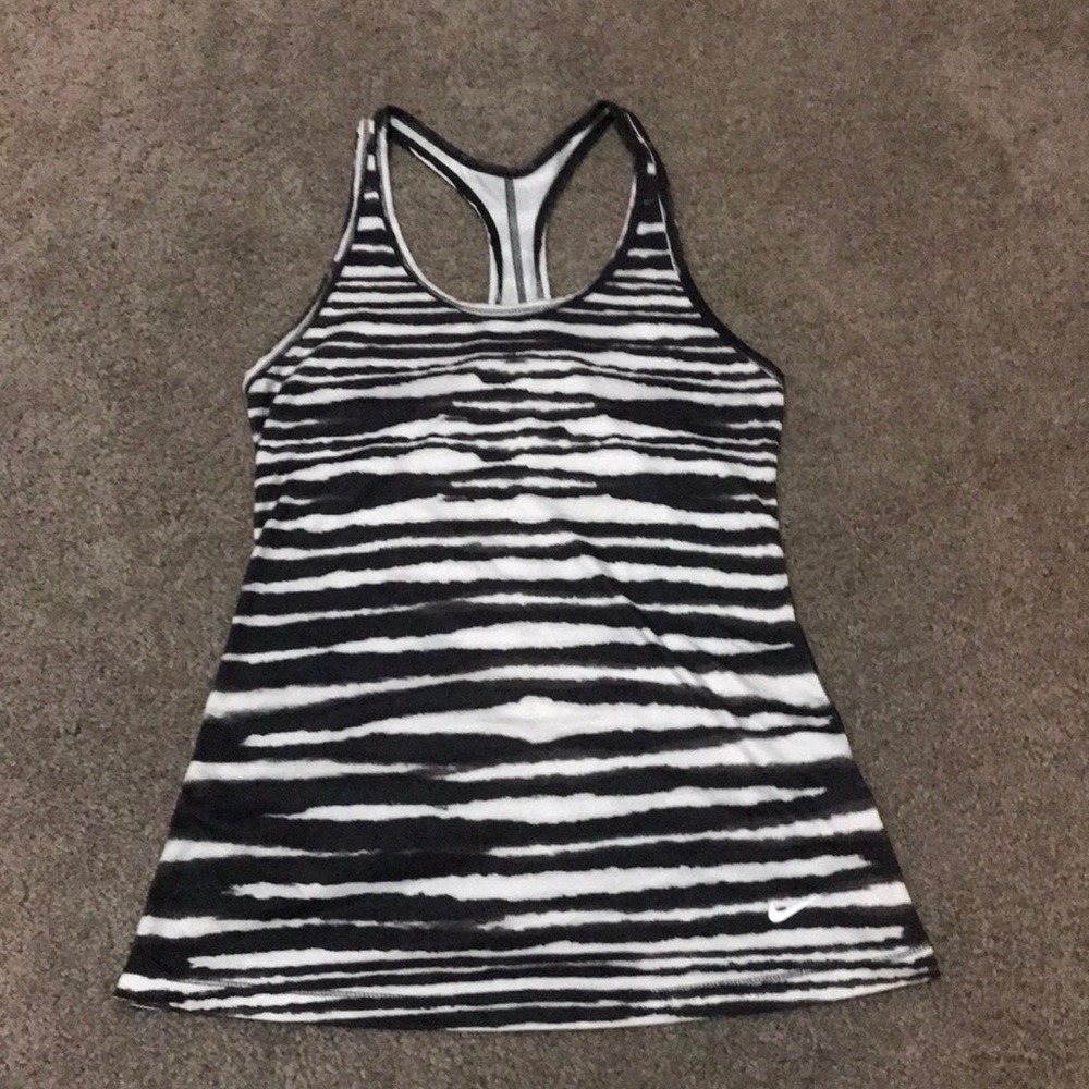 Nike exercise tank top